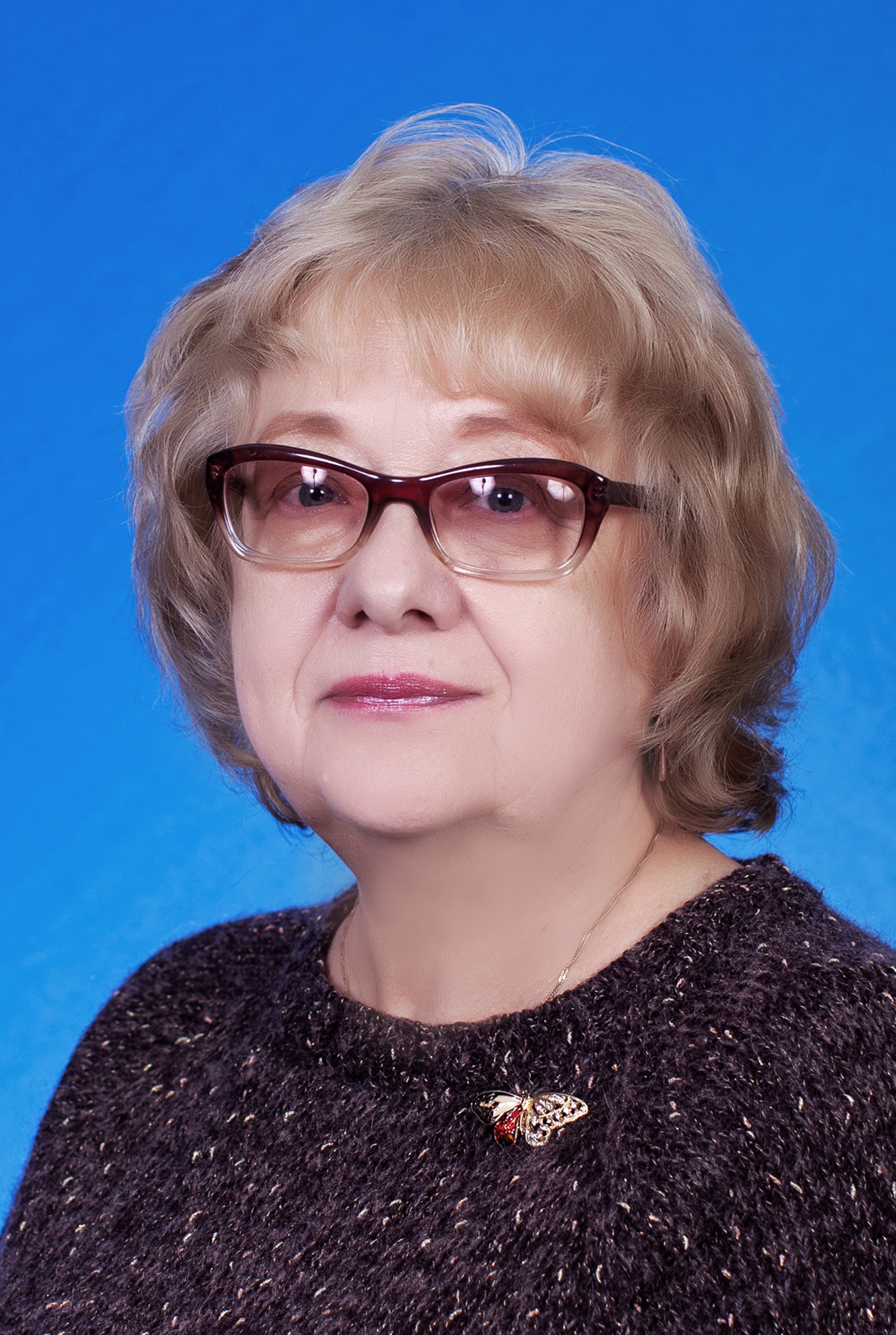 Плотникова Нина Дмитриевна.